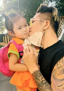 Huynh Nhu Hilariously Reacts to Husband Khanh Don Adorable Father Daughter Bond - image 2