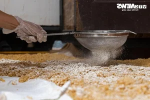 Phu Thuong Sticky Rice Wine: Traditional Preparations for Dragon Boat Festival - image 9