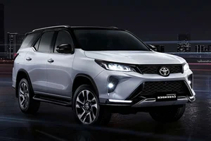 How Fuel-Efficient Is the New Toyota Fortuner Hybrid 2025? - image 2