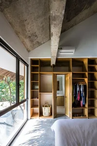 Tropical Twin Houses: Multi-Generational Living Harmonized with Nature in Tra Vinh - image 12