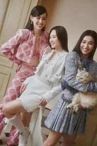 Miss Y Nhi and Minh Kien Turn Heads with Bold Fashion Statement - image 1