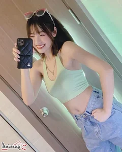 Viral Sensation Tran Thanh Tam Showcases Incredible Long Legs - image 2
