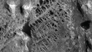 The Mystery of Mars: Giant 'Spider' Formations Discovered on the Red Planet - image 9