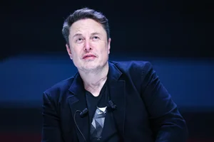 Inside the Extravagant and Bizarre Spending Habits of Tech's Richest Billionaires - image 7