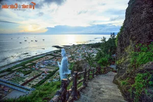 Breathtaking Ocean View Temples You Must Visit in Vietnam - image 9