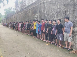HCMC Police Prosecute 250 Suspects Following Major Bar Raids - image 5