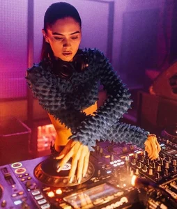 Romeo Beckham's New Romance: Spotlight on His Talented DJ Girlfriend - image 4