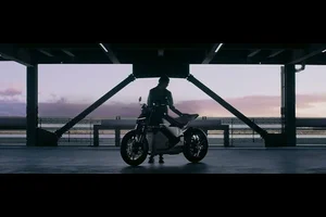 Honda Announces New Electric Motorcycle with 500cc Equivalent Power - image 2
