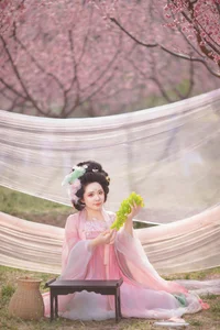 YiTuYu Art Language Vol.10612 Elegant 35-Photo Set of Liu Liu - image 25