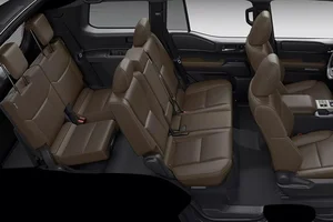 Launch of the Toyota Land Cruiser Prado Hybrid: A New Era of Efficiency - image 4