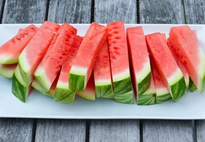 15 Refreshing Cooling Dishes and Hydrating Foods to Beat the Summer Heat - image 5