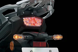 Suzuki GSX-S1000GX 2025 Debuts: Power, Performance, and Pricing Details - image 8