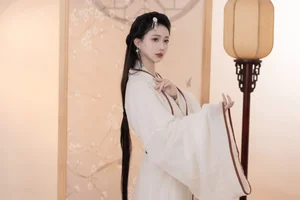 YiTuYu Art Language Vol.5924: Elegant Portrait Photography Featuring Qi Luo Sheng De Xiao Su Su - image 10
