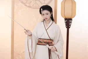YiTuYu Art Language Vol.5924: Elegant Portrait Photography Featuring Qi Luo Sheng De Xiao Su Su - image 6