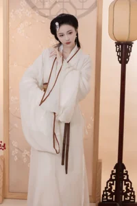 YiTuYu Art Language Vol.5924: Elegant Portrait Photography Featuring Qi Luo Sheng De Xiao Su Su - image 20