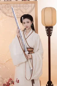 YiTuYu Art Language Vol.5924: Elegant Portrait Photography Featuring Qi Luo Sheng De Xiao Su Su - image 3