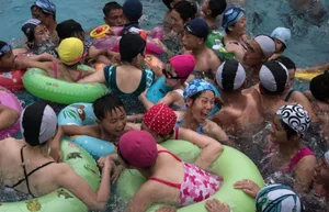 Rare Photos Revealing Everyday Life in Pyongyang, North Korea - image 9