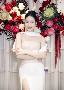 Vietnamese Celebrities Shine at the Grand Launch of Shynh Super Luxury: A Night of Elegance and Premium Beauty Care - image 0