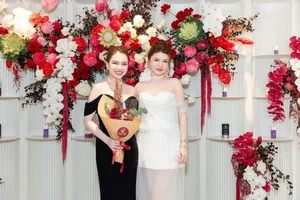 Vietnamese Celebrities Shine at the Grand Launch of Shynh Super Luxury: A Night of Elegance and Premium Beauty Care - image 5
