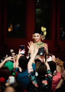 Fan Bingbing Radiates Elegance at the Songkran Water Festival Celebration - image 8