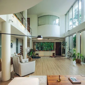 Turning a 40-Year-Old House into a Lush Green Home Office for a Multigenerational Family - image 9