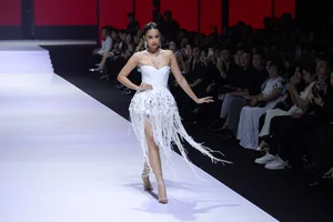 Thanh Hang and Kha Ngan Command the Red Carpet with Iconic Fashion - image 7