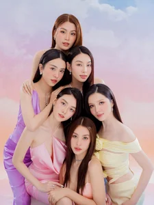 Stunning Group of Vietnamese Beauty Queens and Runners Up - image 7