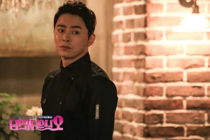 3 Emotional and Spooky K-Dramas to Watch If You Miss 'Phantom Lawyer' - image 15