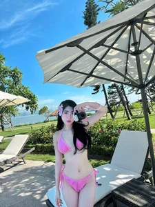 Nguyen Nu Quynh Anh Stuns in New Bikini Photoshoot Highlighting Her Radiant Beauty - image 6