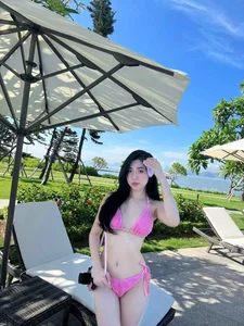 Nguyen Nu Quynh Anh Stuns in New Bikini Photoshoot Highlighting Her Radiant Beauty - image 1