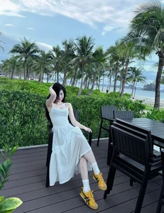 Nguyen Nu Quynh Anh Stuns in New Bikini Photoshoot Highlighting Her Radiant Beauty - image 7