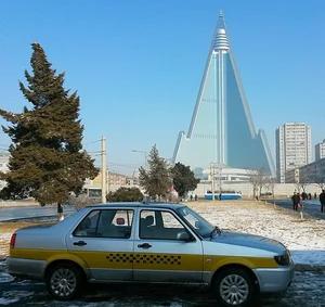 Rare Vintage Photos of Everyday Life in Pyongyang from Years Ago - image 1