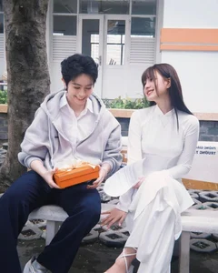 Sweet Moments: Xoai Non Shares Romantic Photos with Gil Le - image 2