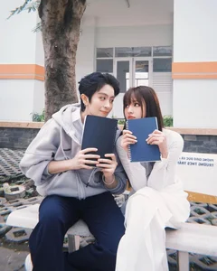 Sweet Moments: Xoai Non Shares Romantic Photos with Gil Le - image 7