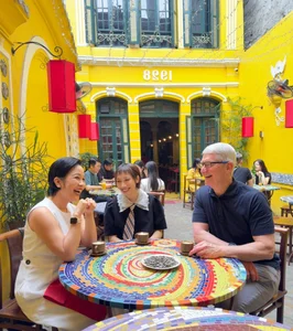 Hanoi Egg Coffee: The Iconic Vietnamese Drink Loved by Global Celebrities - image 3