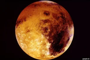 Fascinating Mars Facts: Home to the Solar System's Tallest Peak - image 7