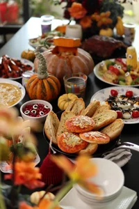 Hanoi Mom Spends Millions on Professional Halloween Decor for Home Party - image 12