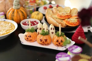 Hanoi Mom Spends Millions on Professional Halloween Decor for Home Party - image 6