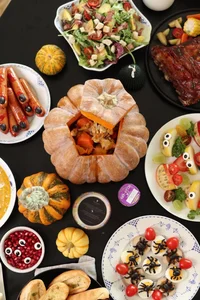 Hanoi Mom Spends Millions on Professional Halloween Decor for Home Party - image 10
