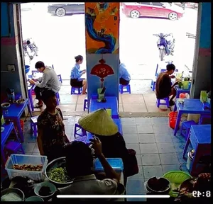 A Heartwarming Act of Kindness: Deaf-Mute Grandmother and the Noodle Shop Gesture - image 3