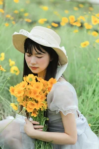YiTuYu Art Language Vol 9894 Featuring Model Xiao Fei Wu - image 5