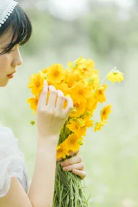 YiTuYu Art Language Vol 9894 Featuring Model Xiao Fei Wu - image 2