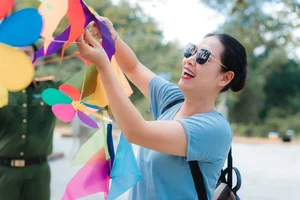 Miss Universe Vietnam H'Hen Nie Brings Joy and Scholarships to Highland Children - image 4