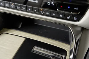 Mazda CX-80 Hybrid SUV: Spacious 3-Row Luxury for Europe - image 31
