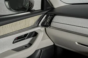 Mazda CX-80 Hybrid SUV: Spacious 3-Row Luxury for Europe - image 0