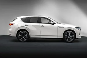 Mazda CX-80 Hybrid SUV: Spacious 3-Row Luxury for Europe - image 9