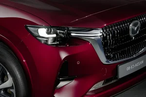 Mazda CX-80 Hybrid SUV: Spacious 3-Row Luxury for Europe - image 19