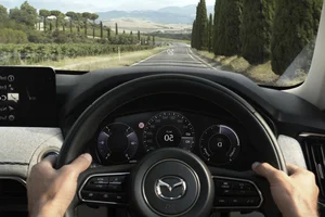 Mazda CX-80 Hybrid SUV: Spacious 3-Row Luxury for Europe - image 4