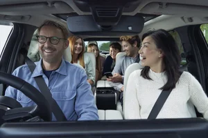 Mazda CX-80 Hybrid SUV: Spacious 3-Row Luxury for Europe - image 34