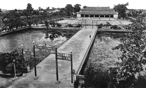 Captivating Historical Photos Depicting Vietnam Over 100 Years Ago - image 2